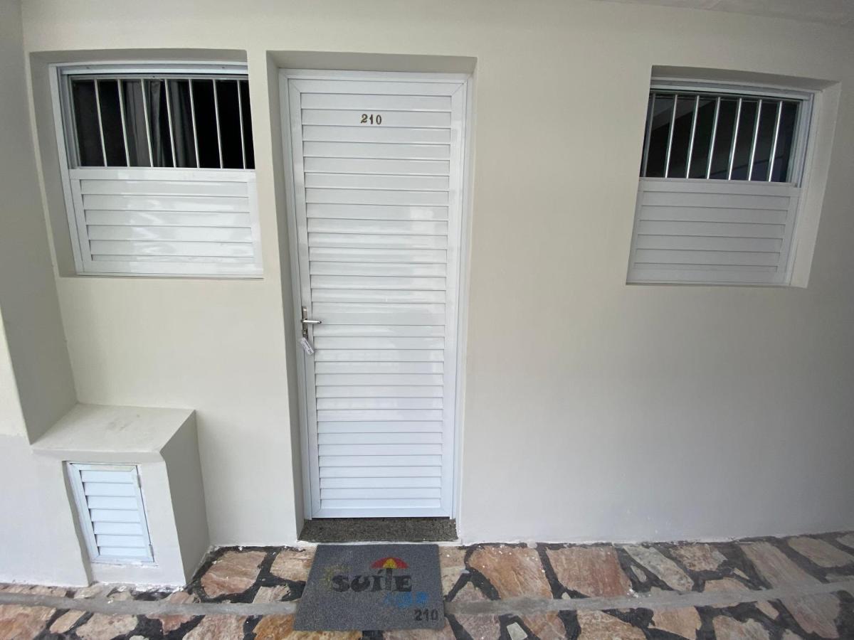 Suite Mar 210 - Economica E Compacta - Praia Do Morro - Predio Frente Mar Com Elevador, Atravessou A Avenida, Ja Esta Na Praia - Garagem - Internet Guarapari Luaran gambar