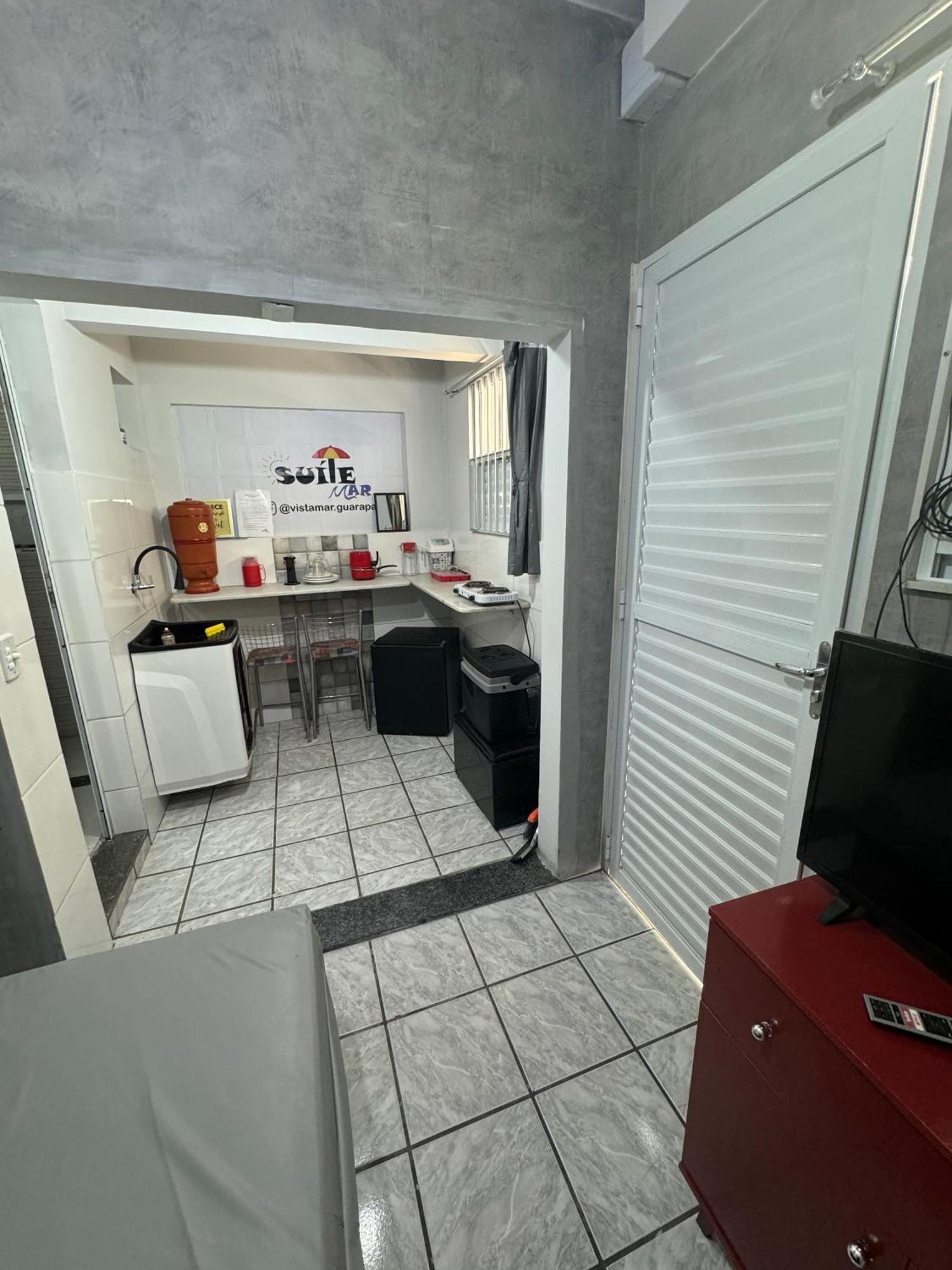 Suite Mar 210 - Economica E Compacta - Praia Do Morro - Predio Frente Mar Com Elevador, Atravessou A Avenida, Ja Esta Na Praia - Garagem - Internet Guarapari Luaran gambar
